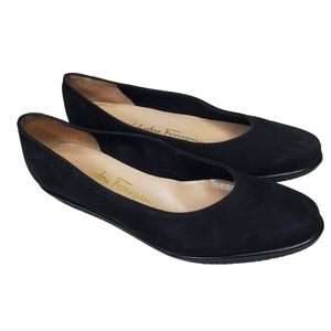 SALVATORE FERRAGAMO Black Suede Flats Pumps Size 4